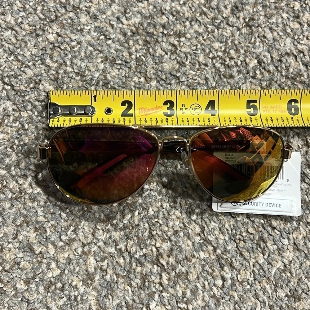 a.n.a Gold Aviator Gasses with animal print Temple Rods - Pink Reflective‎